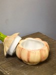 Керамическая емкость для соуса в форме чеснока