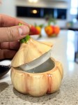 Керамическая емкость для соуса в форме чеснока