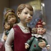 Фигурка декоративная мальчик с игрушкой и барабаном