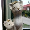Фигурка интерьерная в виде двух довольных кошечек