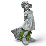 Статуэтка садовая Девочка с Корзинкой