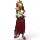 Фигурка декоративная девочка с куклой
