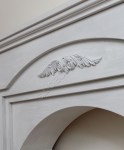 Деревянная каминная полка