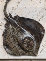 Панно в морском стиле с фигуркой ската