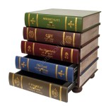 Комод в виде стопки книг