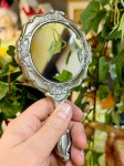 Зеркальце ручное в винтажном стиле