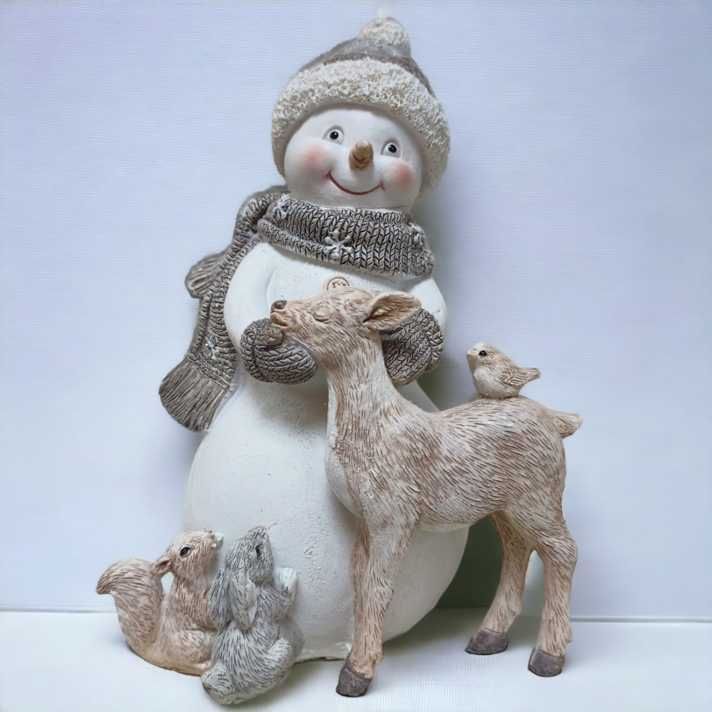 Фигурка снеговик с оленем